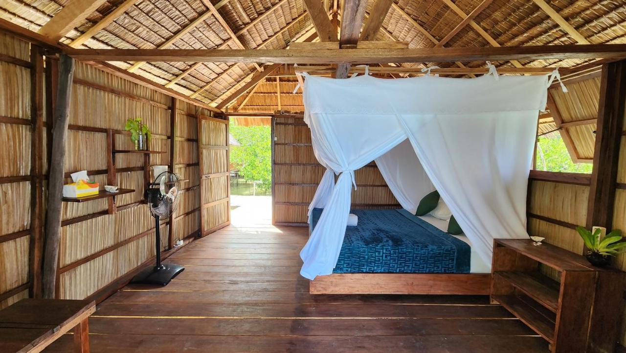 Mansuar Raja Ampat Bungalows Kri Dış mekan fotoğraf